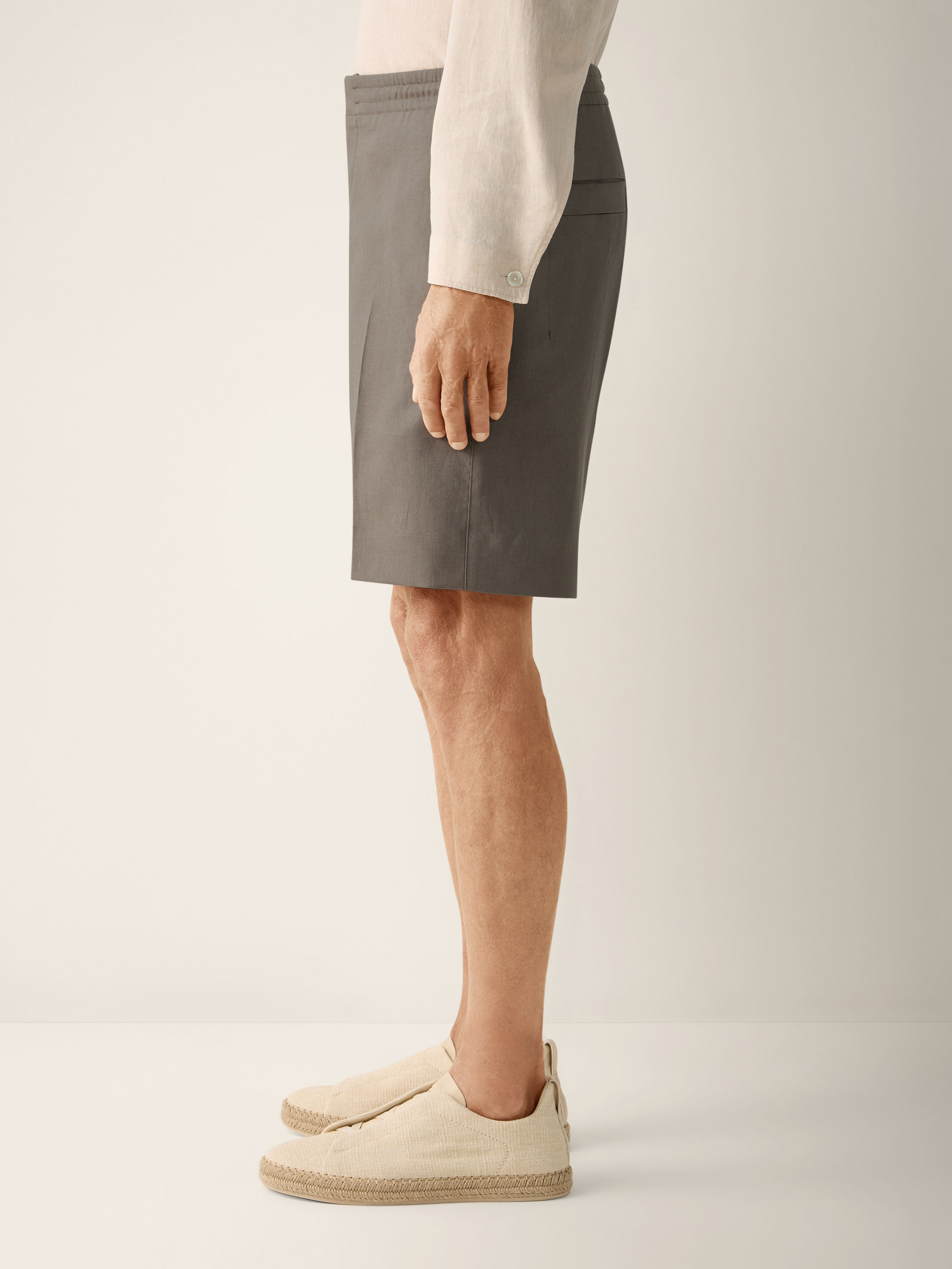 深灰褐色 Oasi Lino 短裤 产品细节图 #3
