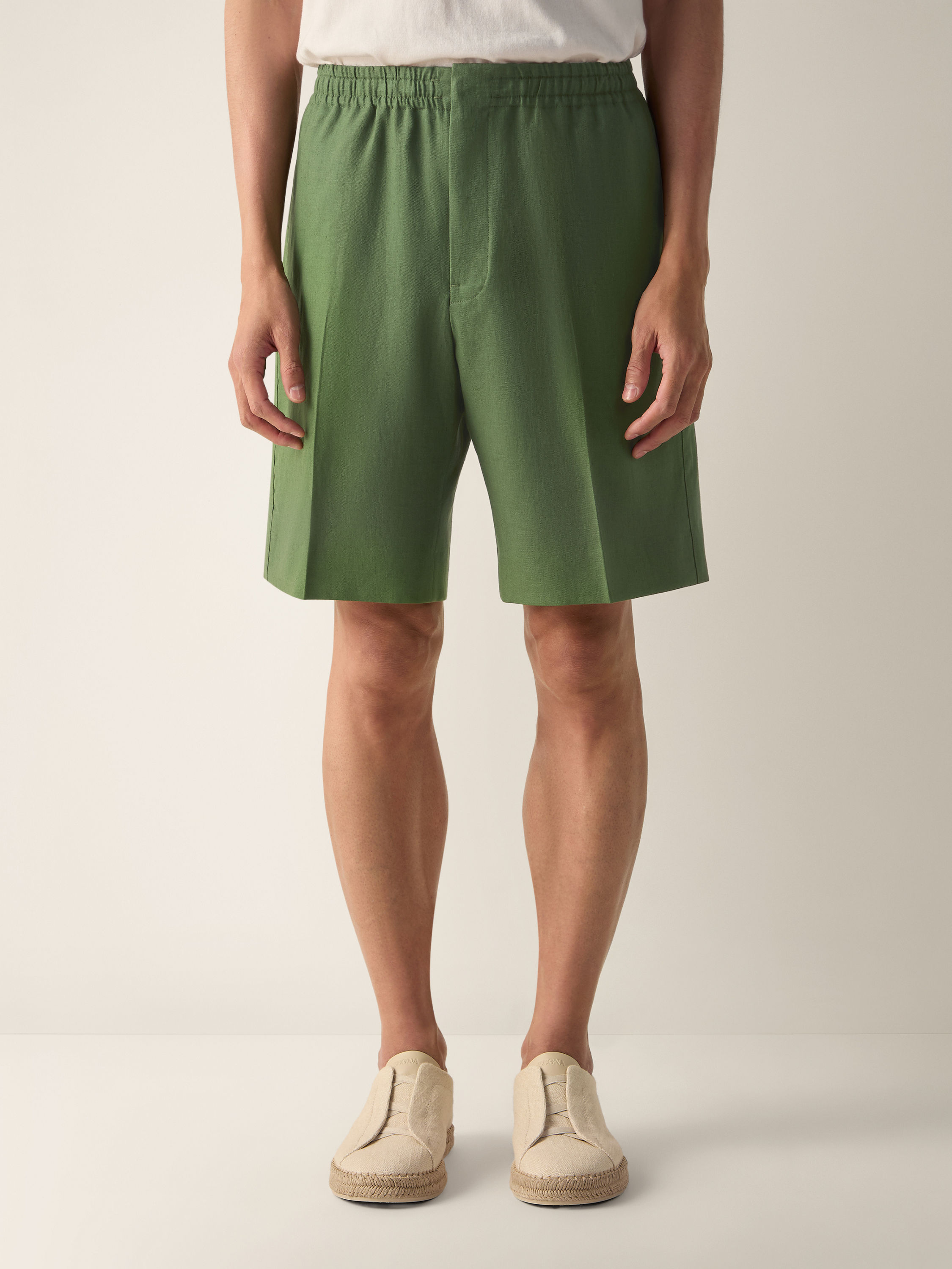 Pine Green Oasi Lino Shorts Product detail photo #3