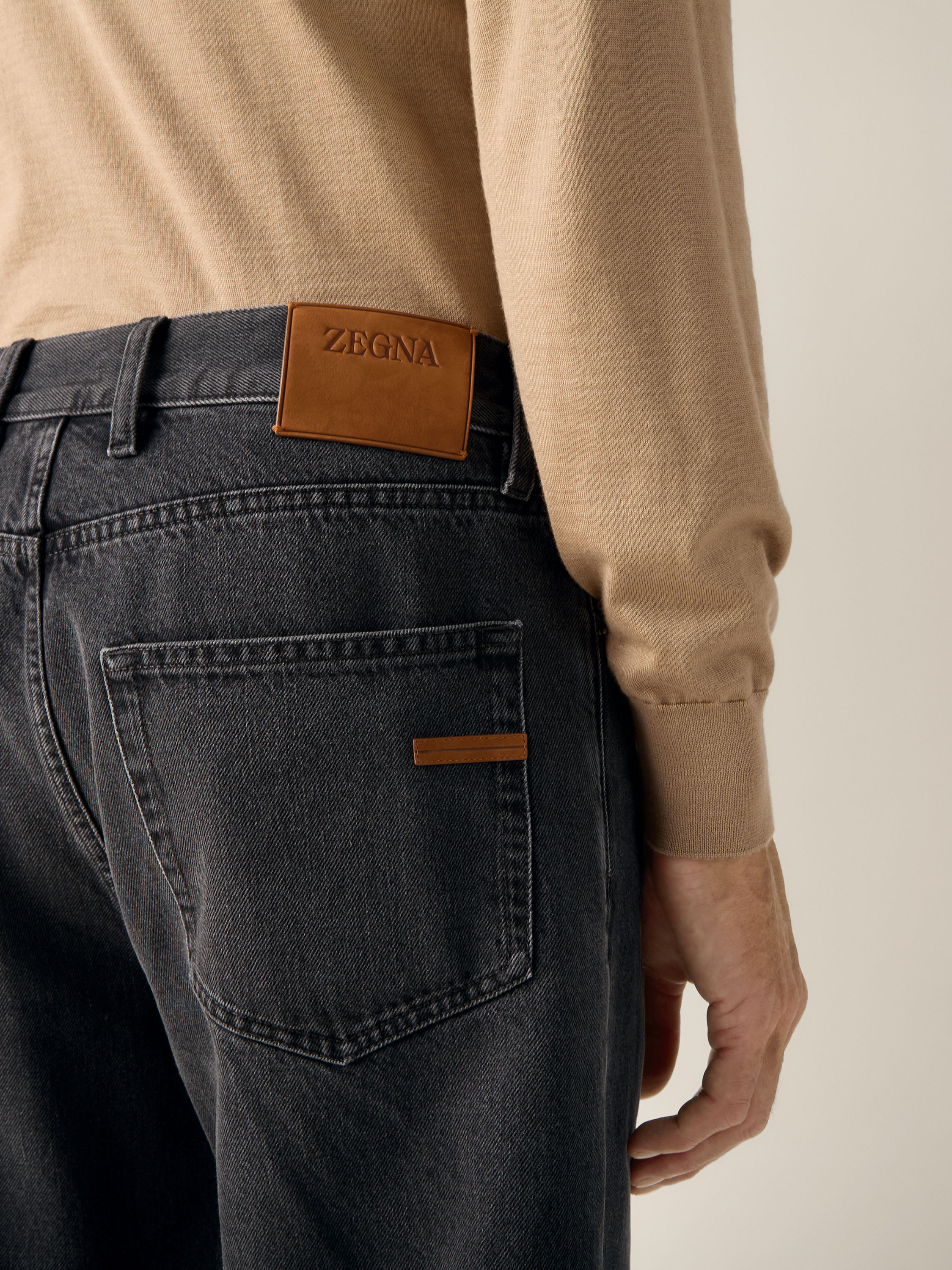 Black Stone-washed Cotton Roccia Jeans Product detail photo #1