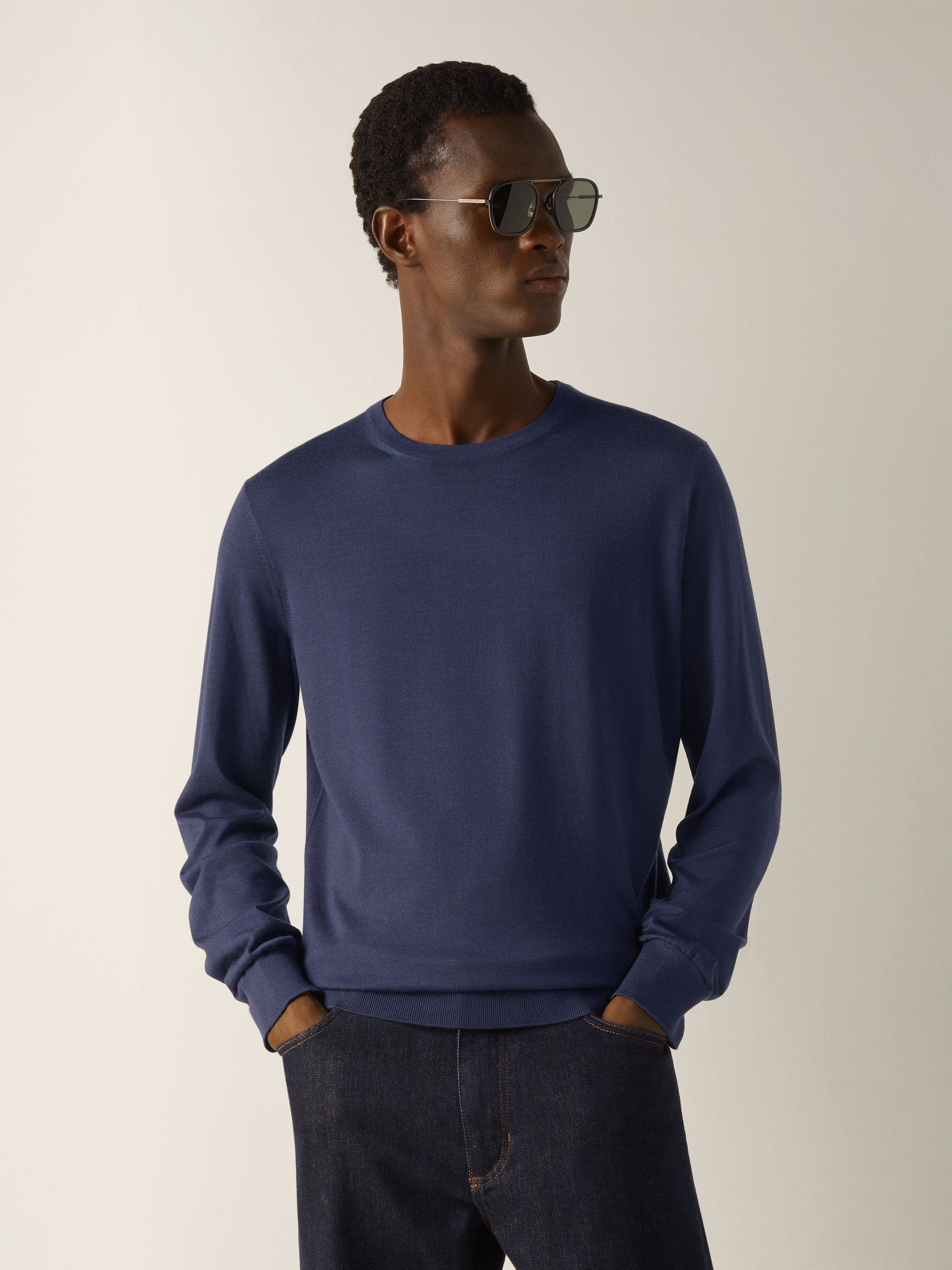 混深靛蓝色 Cashseta 针织圆领毛衣 产品细节图 #2