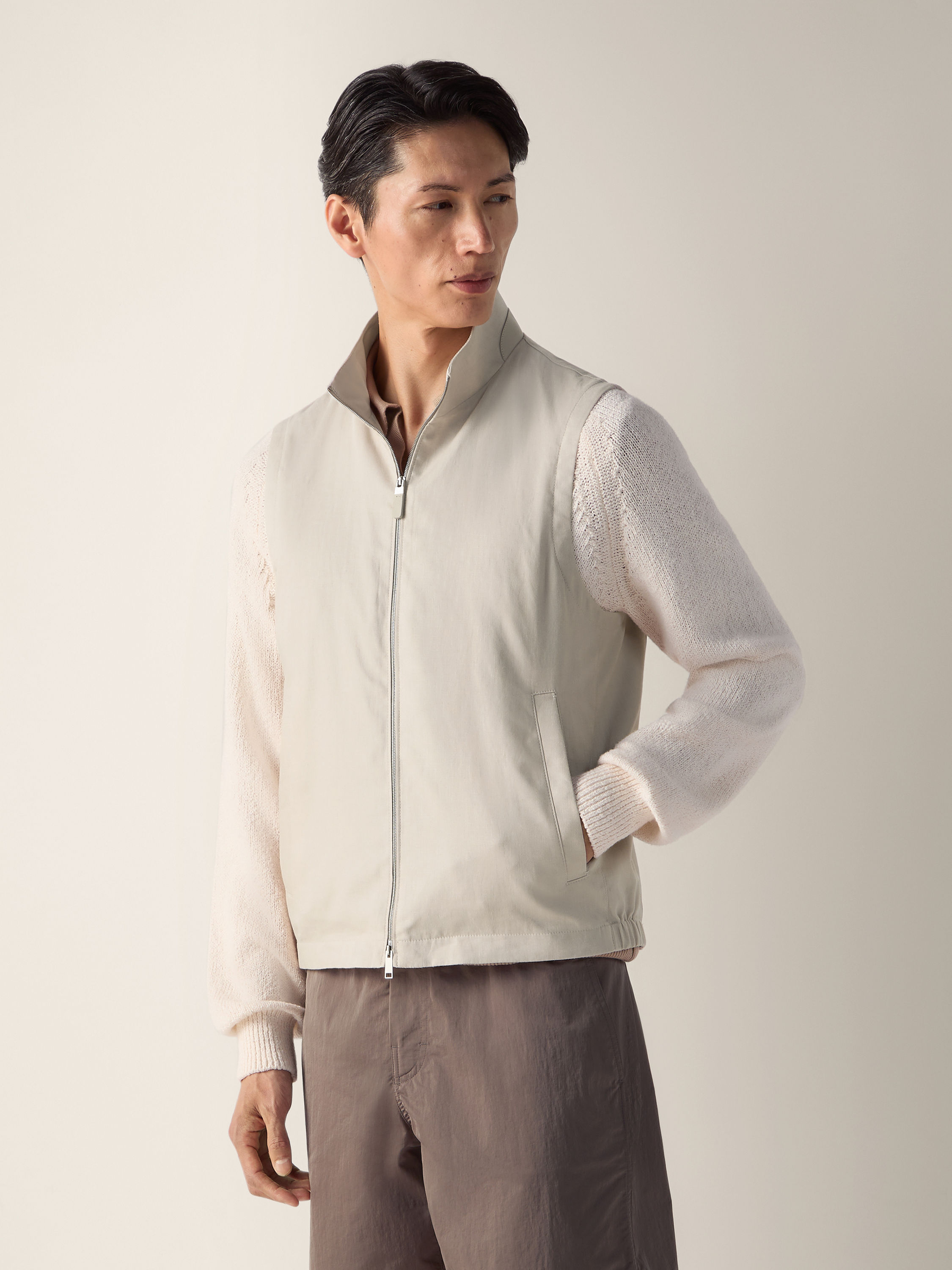 Oasi Lino Vest Product detail photo #3