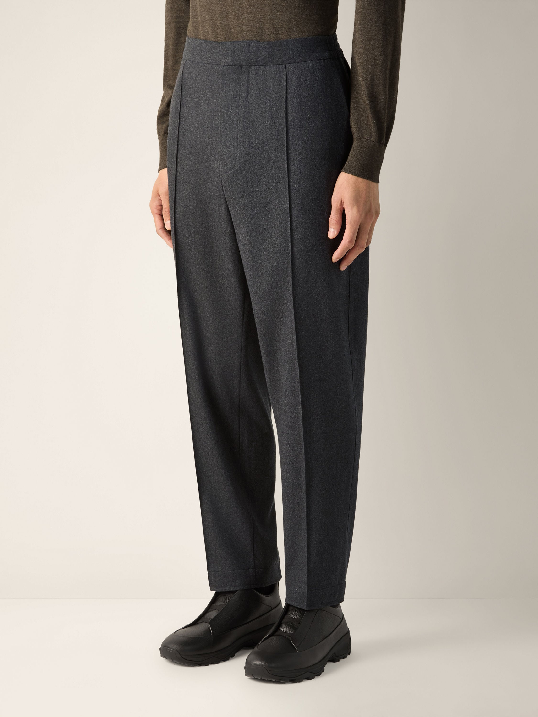 Dark Grey Mélange Wool Silk and Cashmere Pants Product detail photo #4
