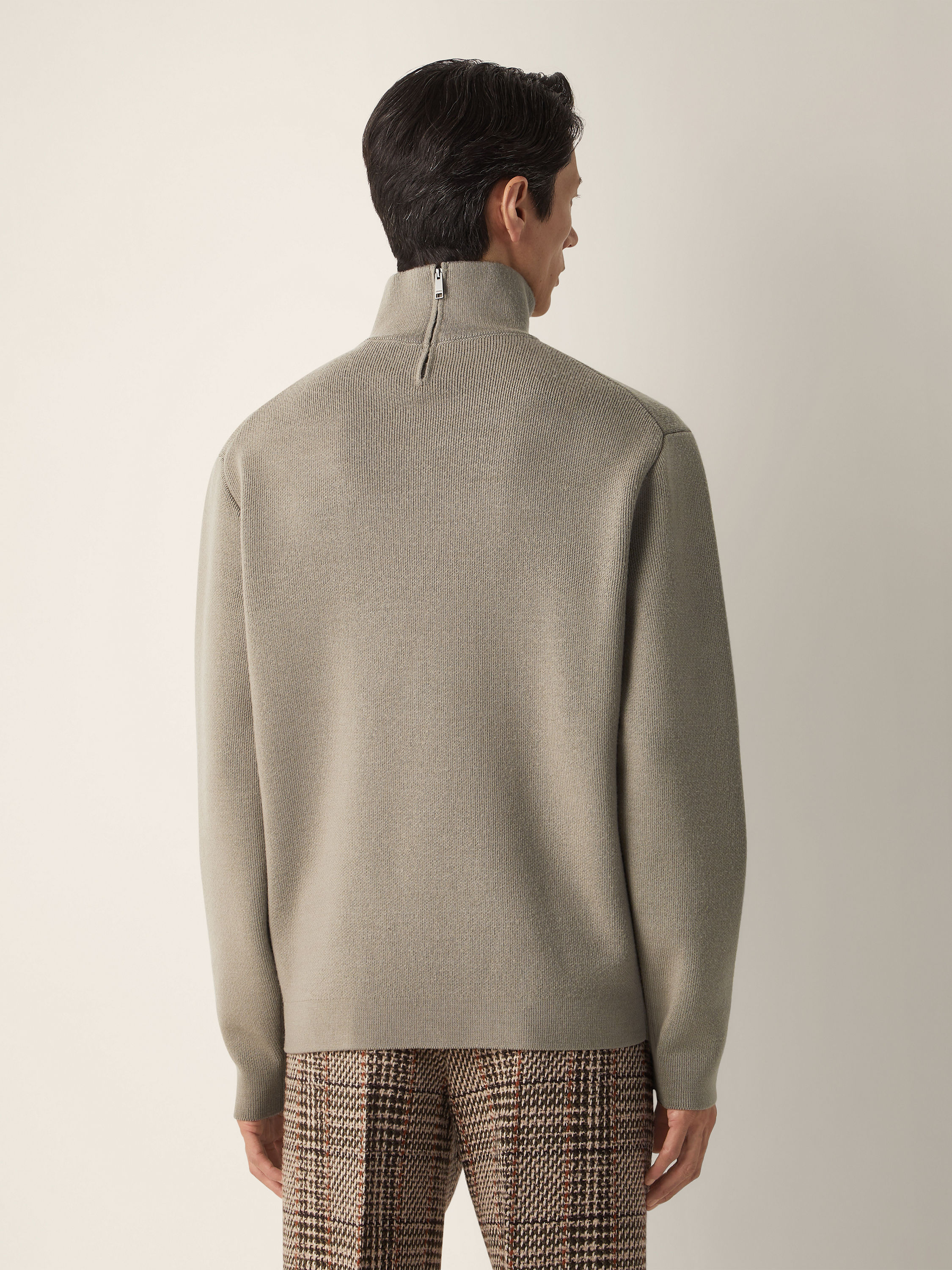 Taupe Wool and Canapa Yarn Turtleneck Product detail photo #4
