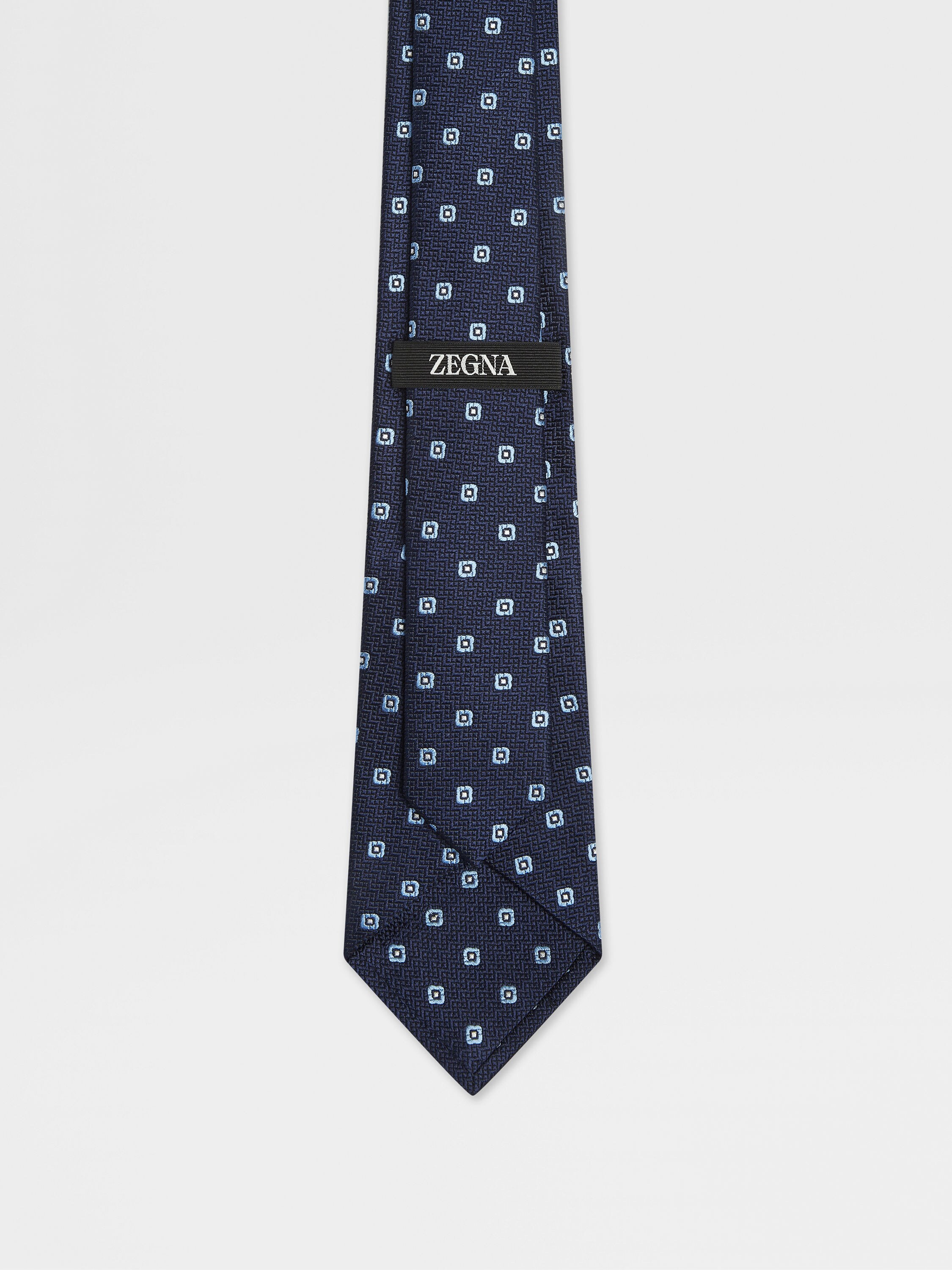 Dark Blue Silk Tie Product detail photo #2