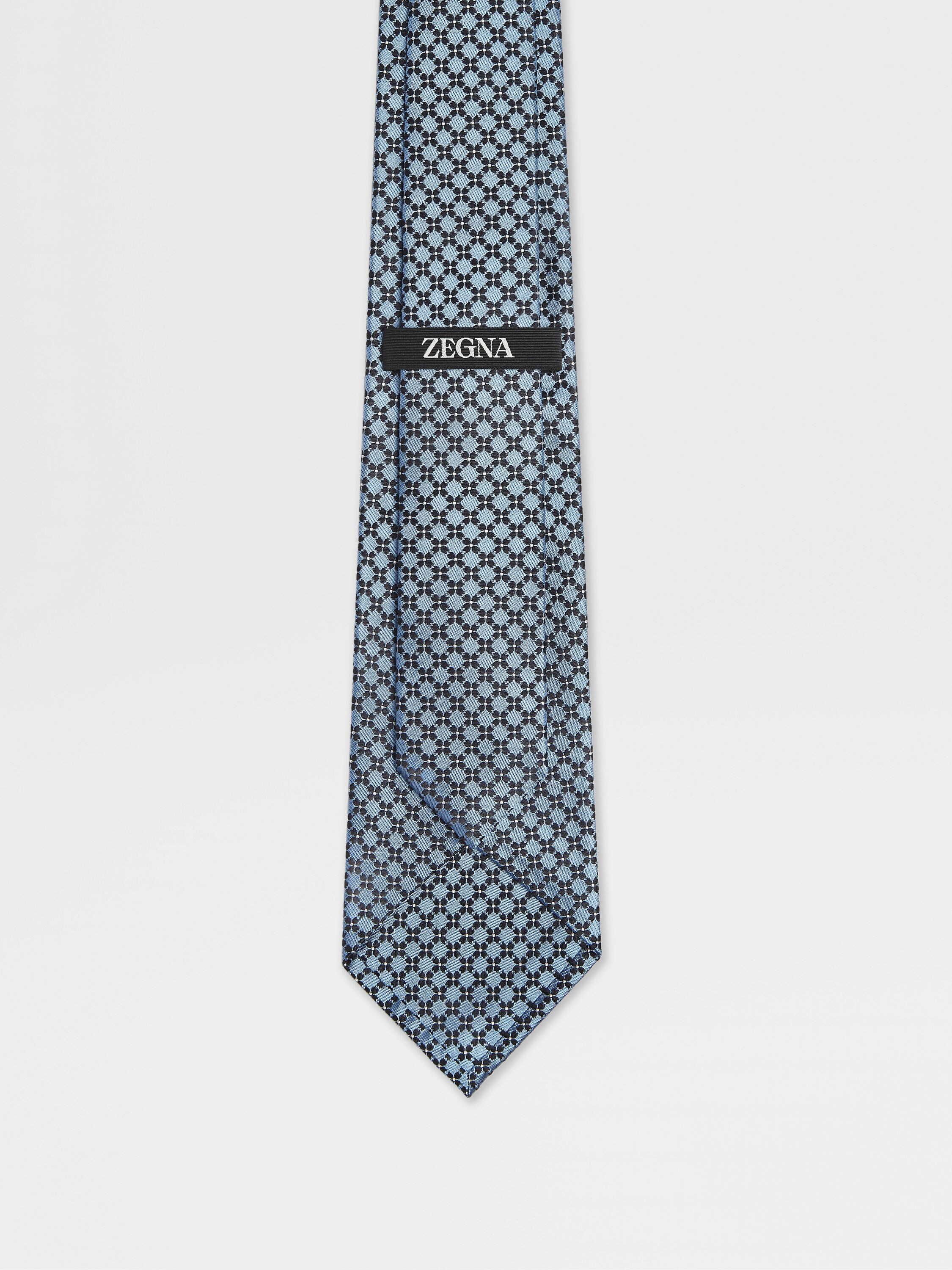 Light Blue Silk Tie Product detail photo #2