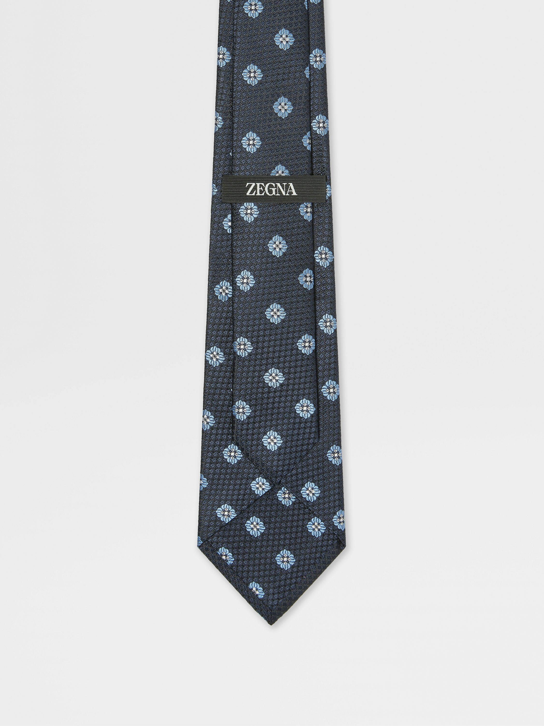 Dark Blue Silk Tie Product detail photo #2