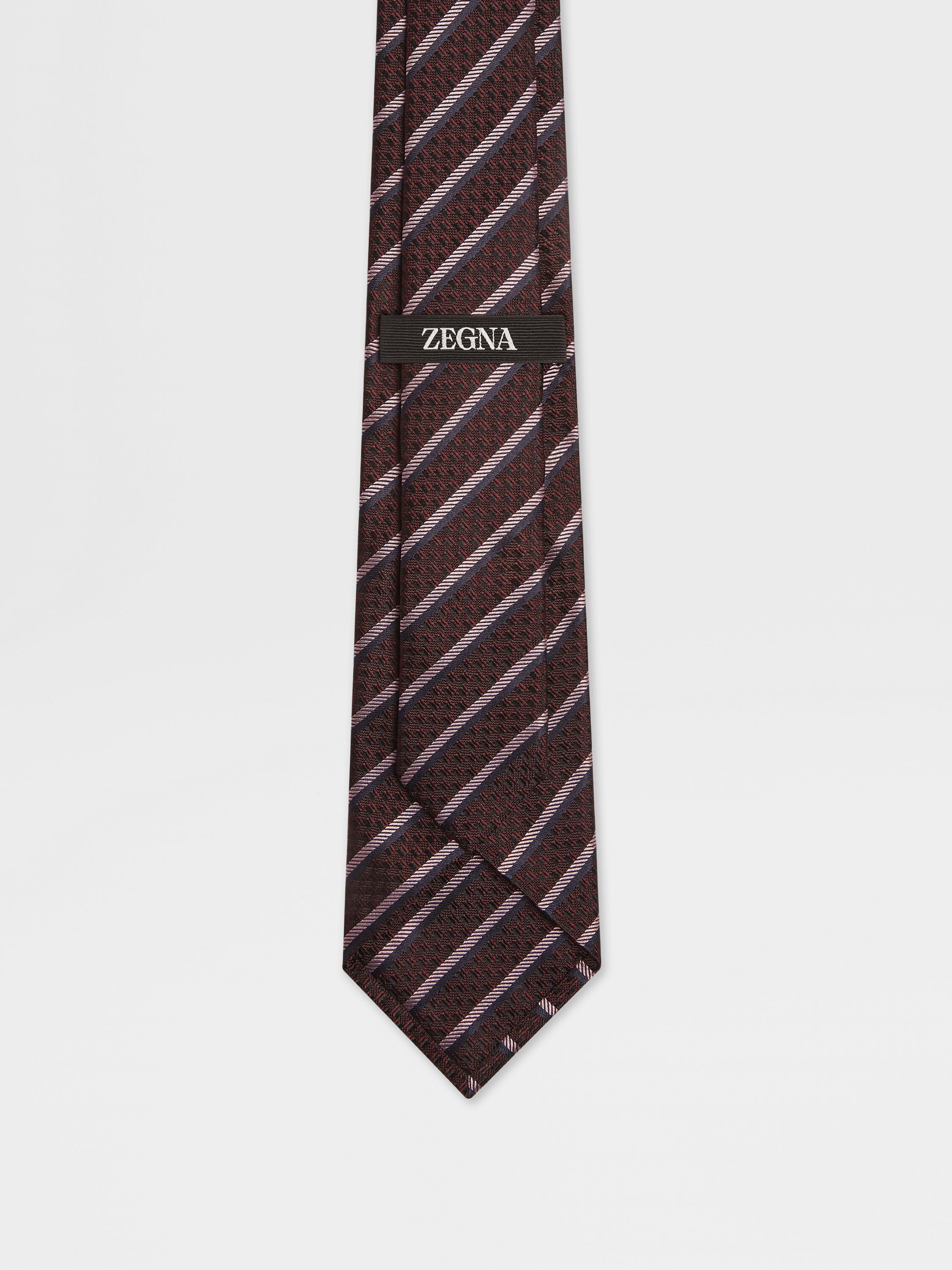 Burgundy Silk Tie Product detail photo #2