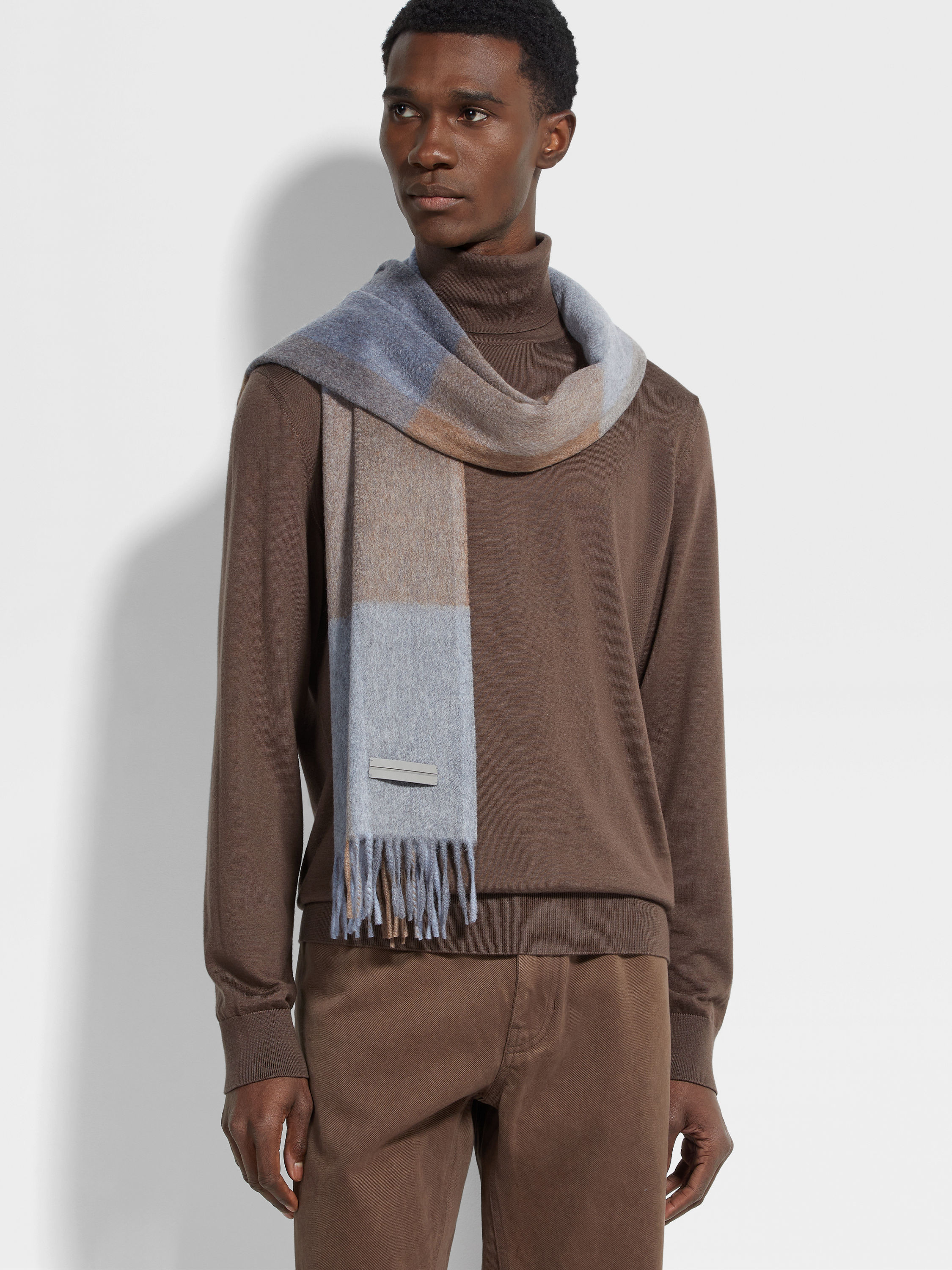 浅蓝色 Oasi Cashmere 绿洲羊绒围巾 产品细节图 #2