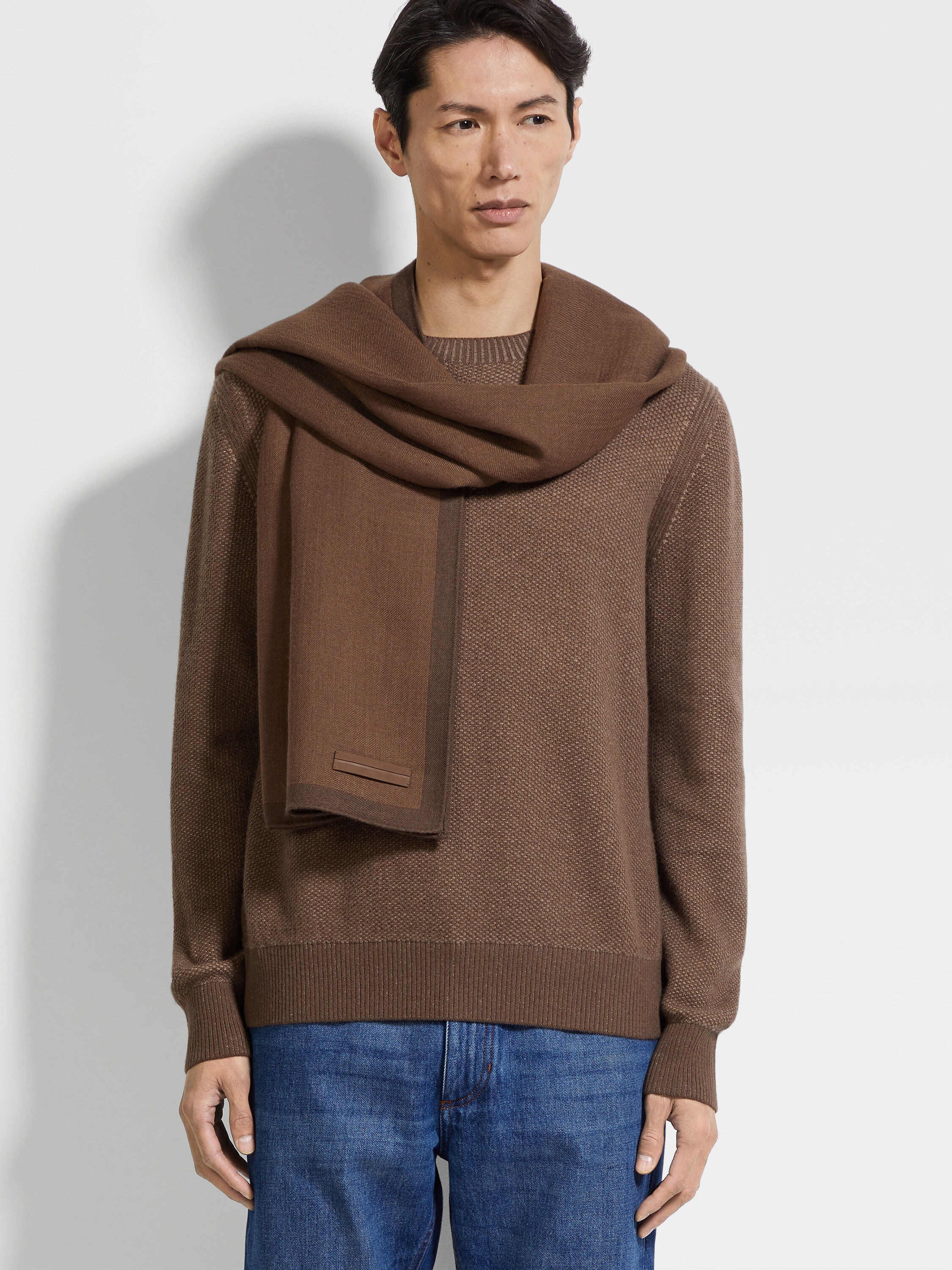 Brown Cashmere and Silk Scarf Product detail photo #2