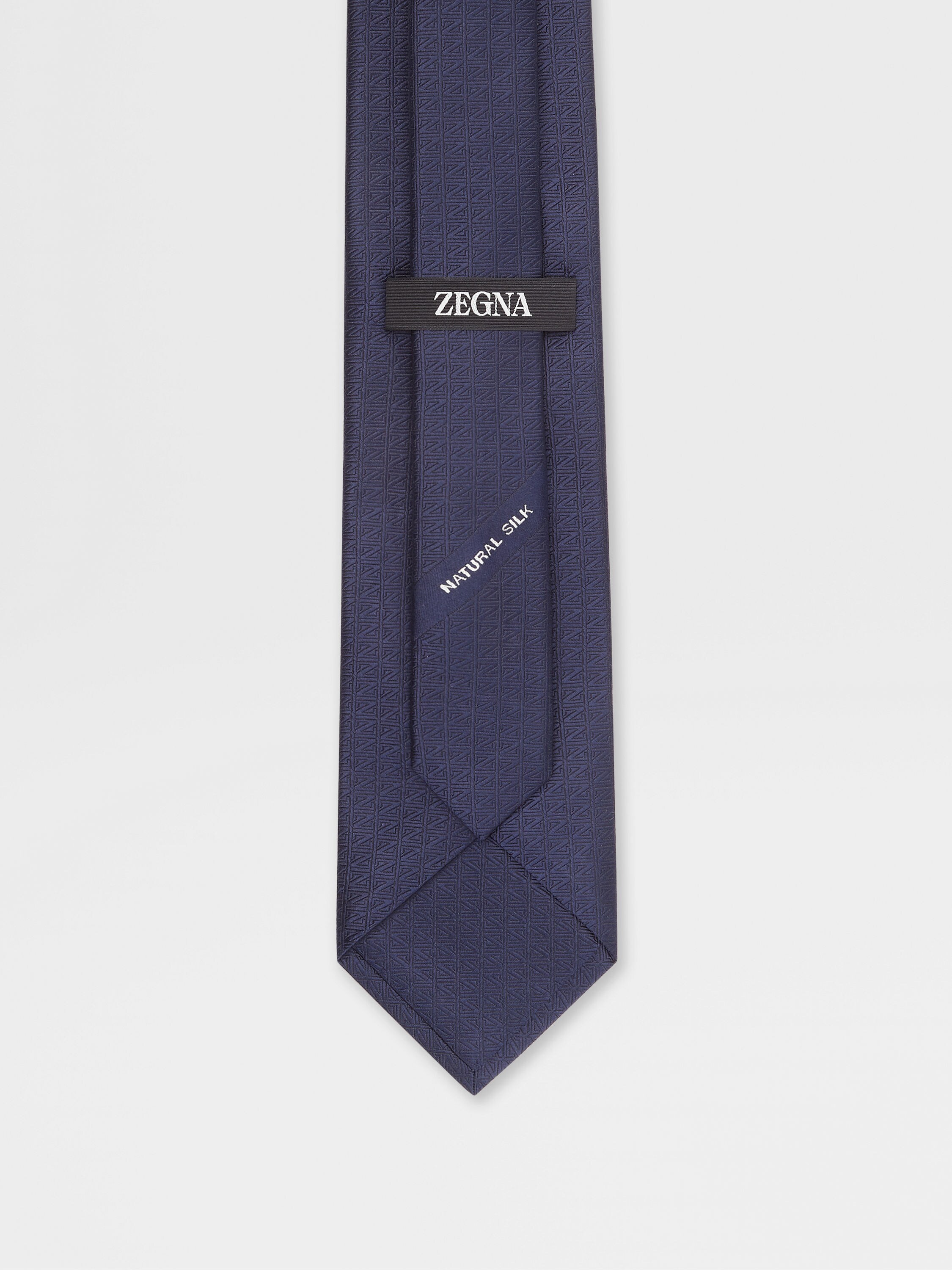 Dark Blue Natural Silk Tie Product detail photo #2