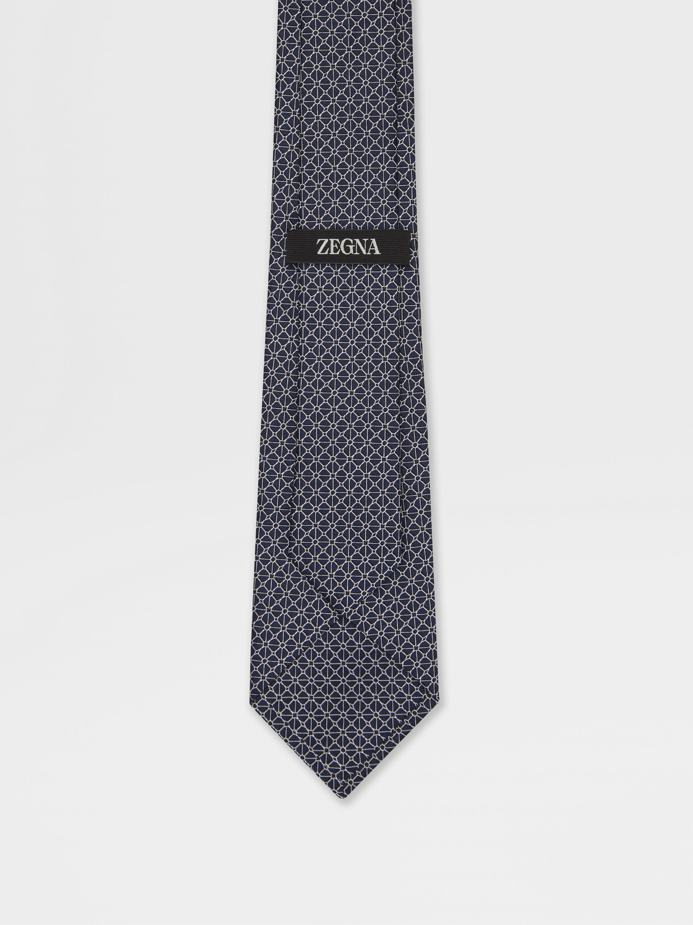 Dark Blue Silk Tie Product detail photo #2